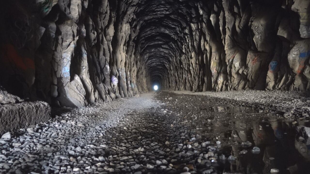 Silver State Sights: The Historic Donner Summit Train Tunnels - Vimarsana News